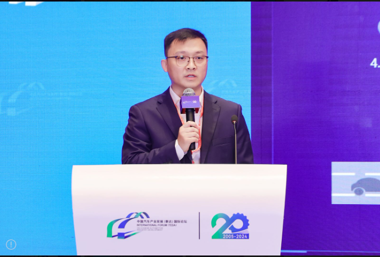 【高层峰会】中国移动上海产业研究院智慧交通产品部总监应策：从“5G+”到“AI+”中国移动车联网方案的实践与探索