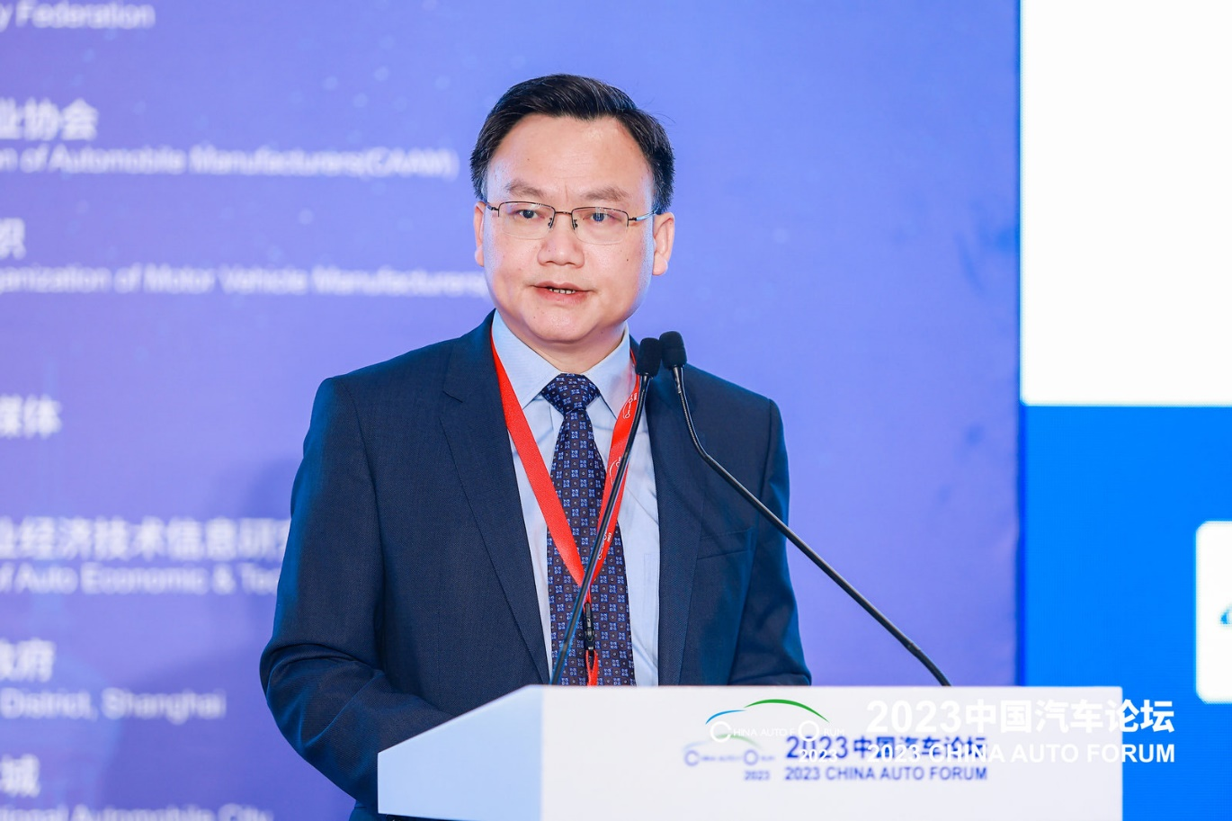 汤文侃：加强统筹、综合施策，为上海汽车产业发展做好服务支撑