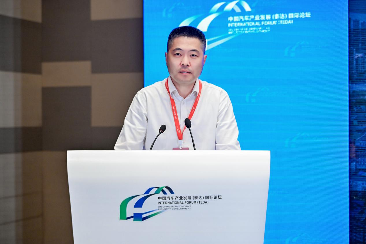 【智能化新升级专题论坛三】联通智网副总经理、首席安全官许文敬：携手共创智能网联新时代——向网联转型，群智协同推进智能化新升级