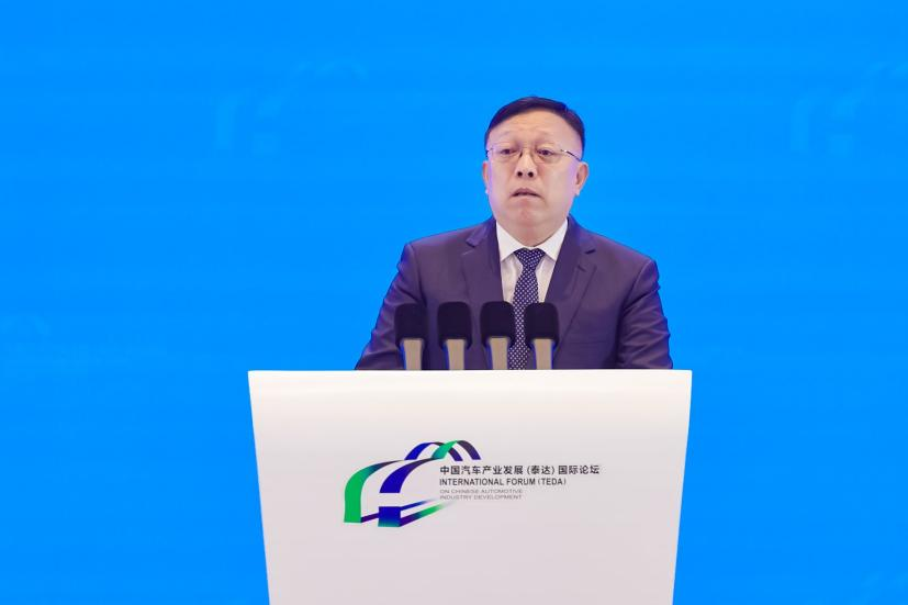 【高端化新力量专题论坛六】中汽创智科技有限公司首席执行官谈民强：软硬协同推动新能源汽车迈向价值链高端