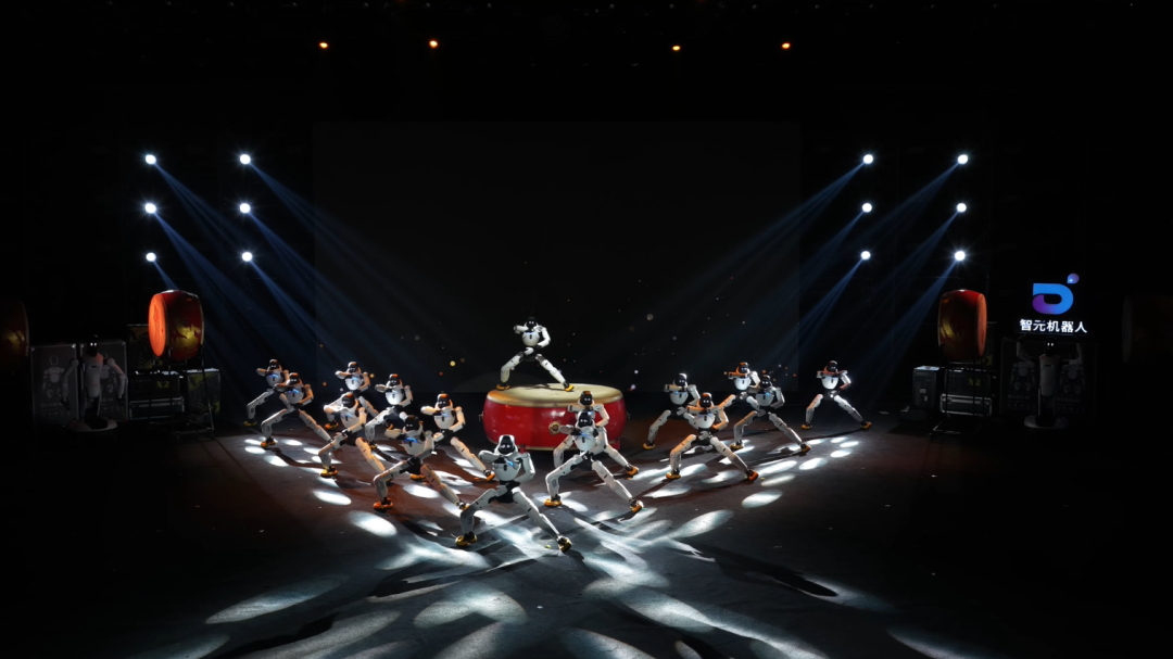 《机器人奇妙夜》成功首秀！智元将打造中国机器人文化名片