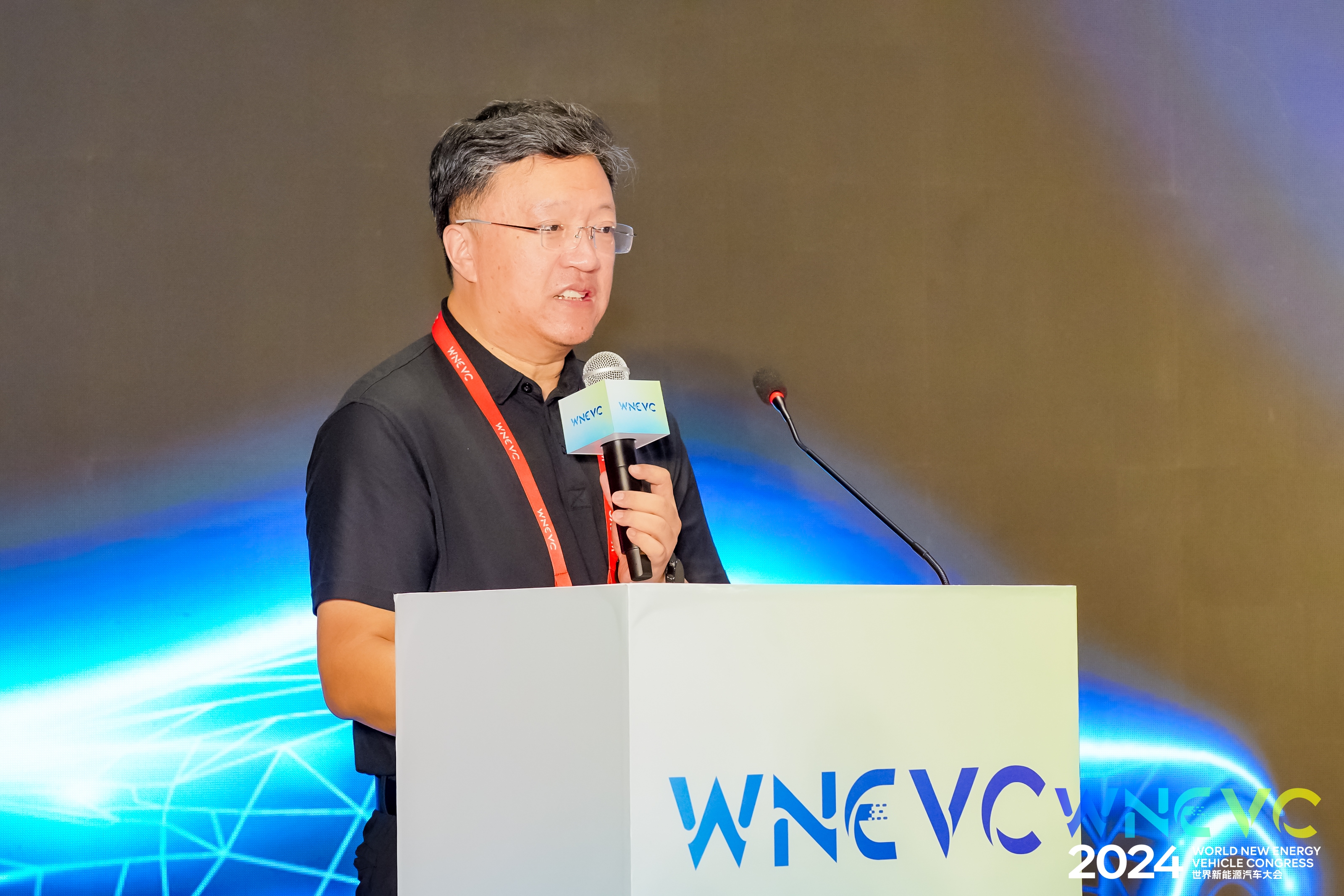 2024世界新能源汽车大会“中国-瑞典汽车产业可持续发展”论坛隆重召开